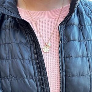 Elegant Gold Pendant Necklace